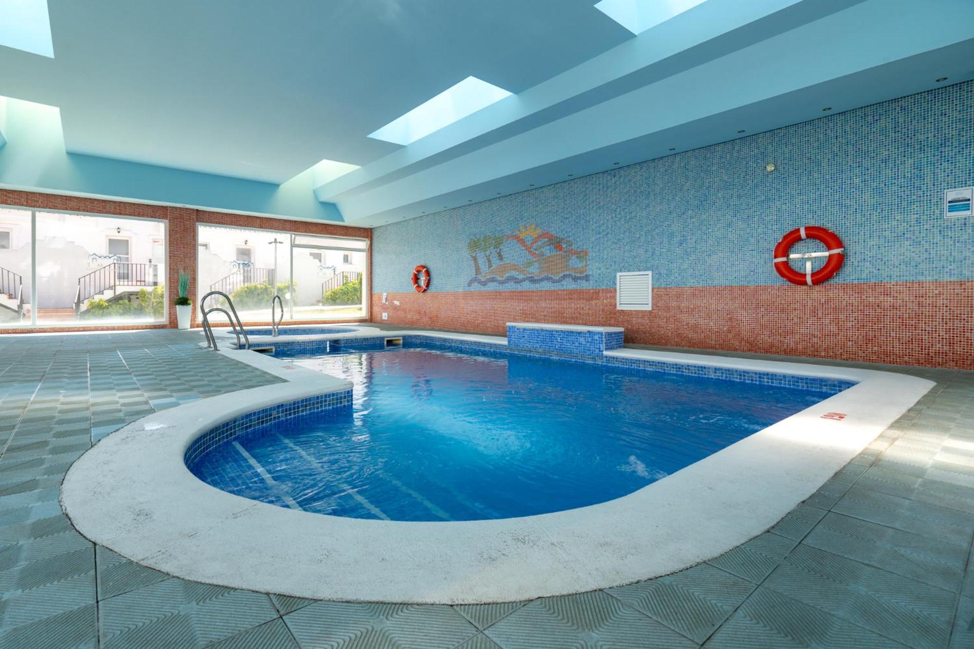 Sunny 2br In With 3 Pools, Restaurant, Gym And Playground * Marbella