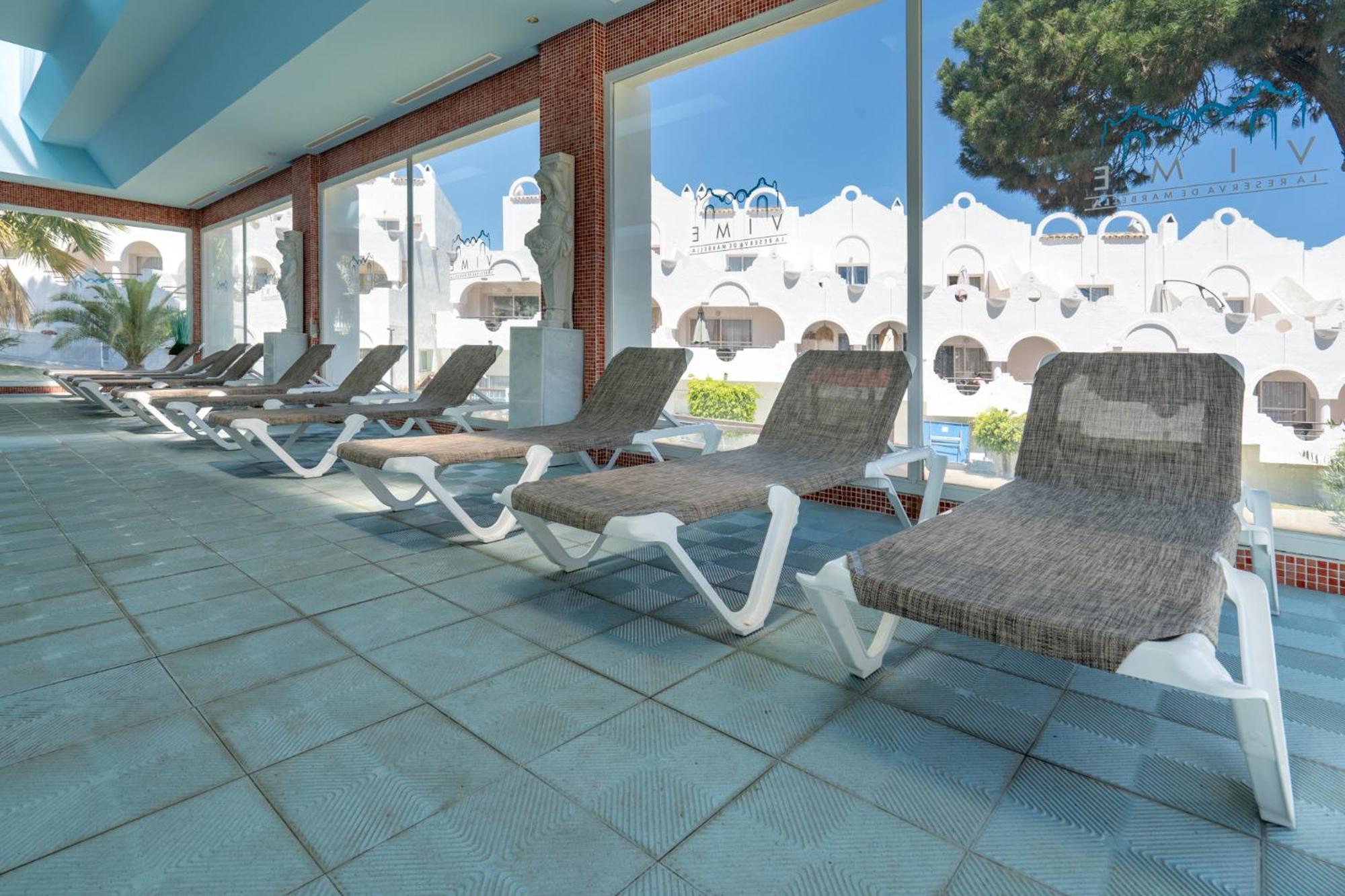 Sunny 2br In With 3 Pools, Restaurant, Gym And Playground